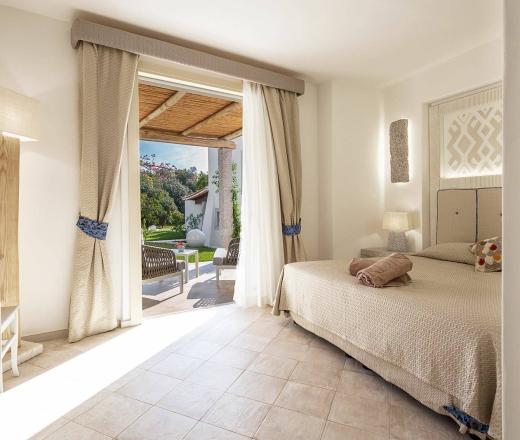 PARALUMI HOTEL CORTE BIANCA - SARDEGNA