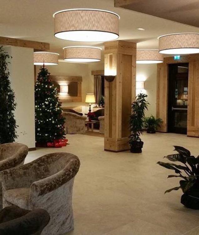 PLAFONIERE PARALUMI ED APPLIQUE - SELVA DI CADORE